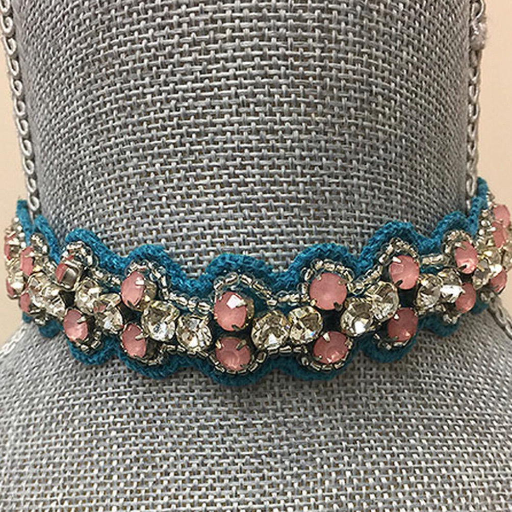 Turquoise And Pink Crystal ChokerNwt 22$
